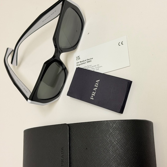 Prada Cateye PR 15WS 09Q550 Black White , Women Sunglasses AUTHENTIC !!!